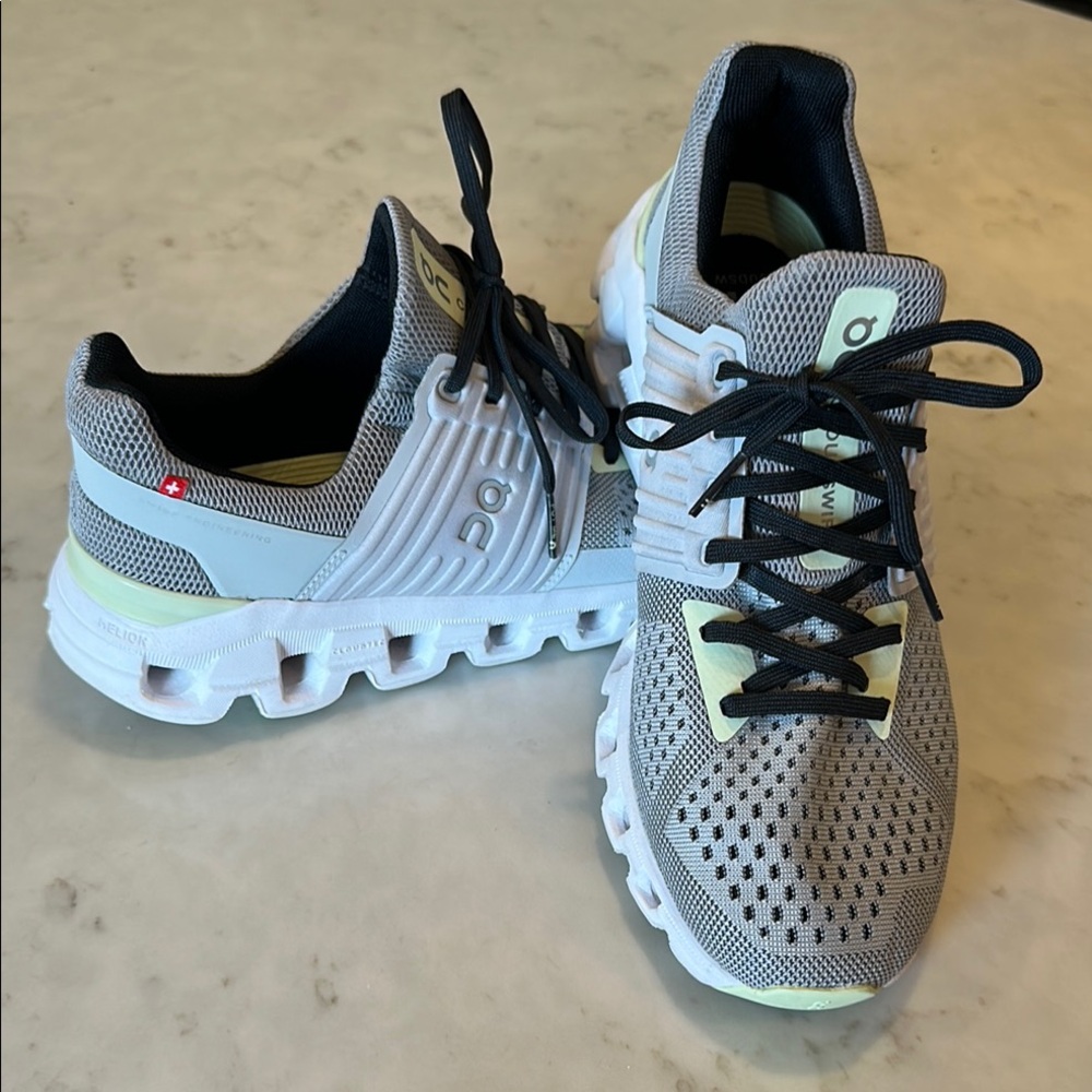 ON Cloudswift Running Gray and White Sneakers